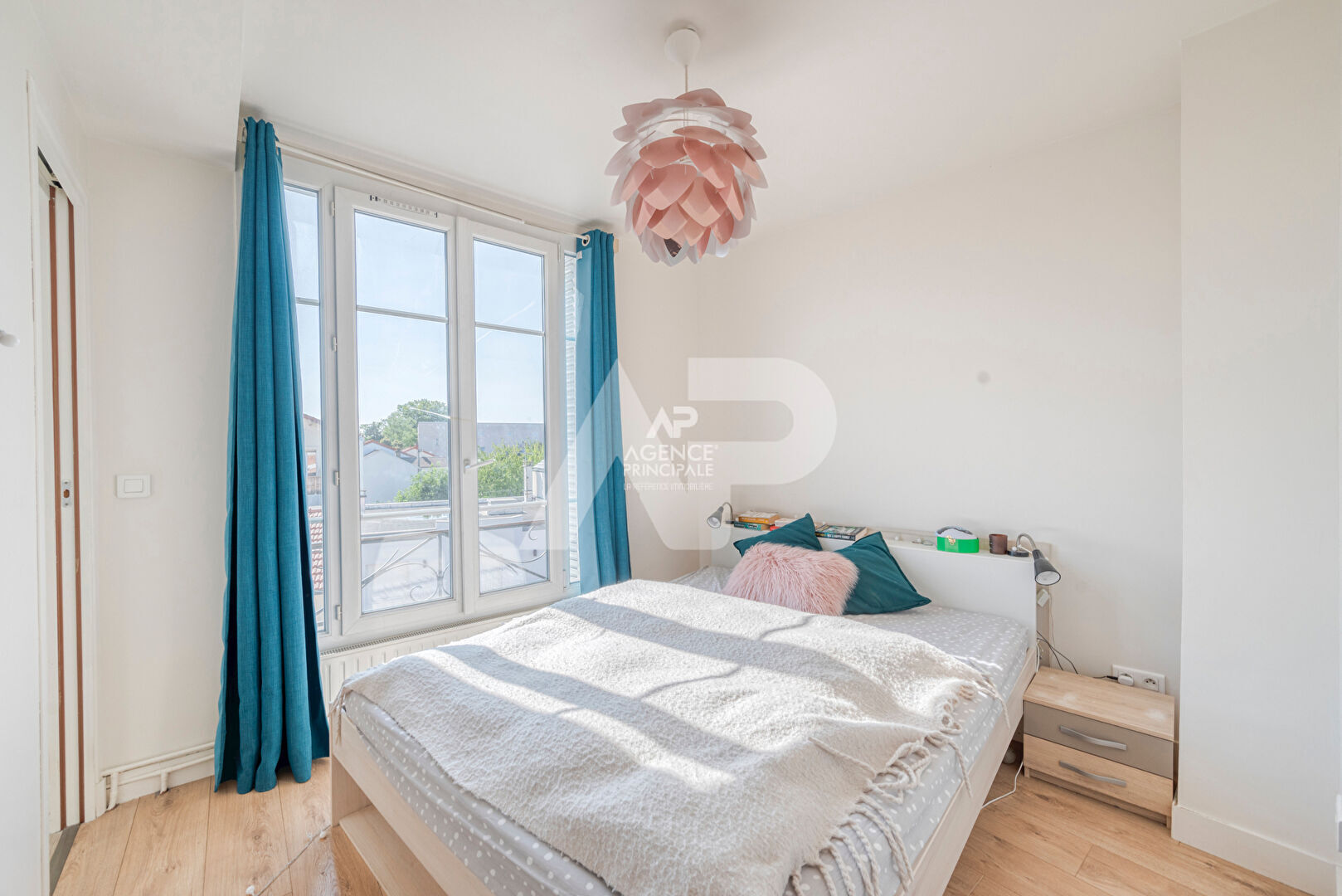 Photo Appartement  MEUBLÉ Nanterre 2 pièce(s) 44.89 m2 image 5/6