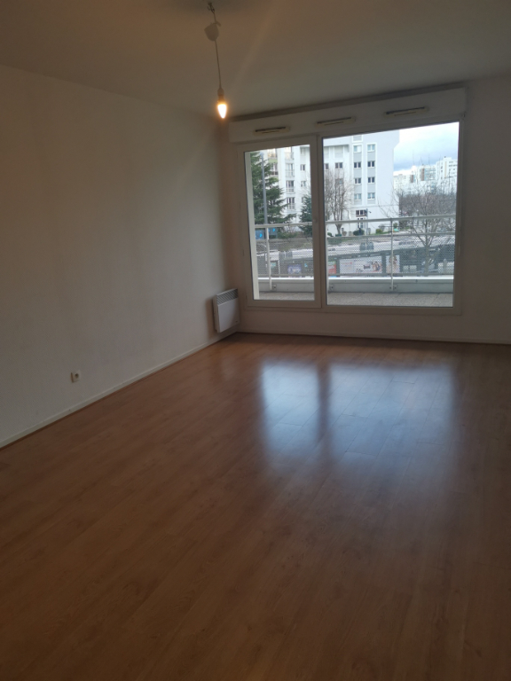 Photo Appartement T3 - terrasse - parking - Résidence La Fontaine image 6/6