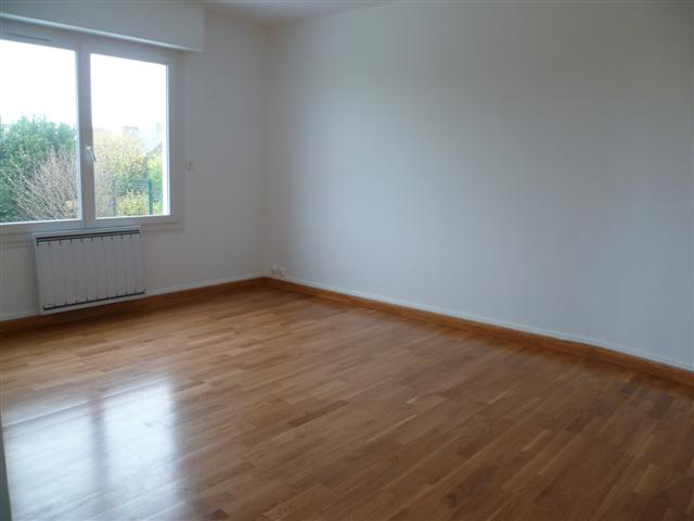 Photo 3 PIÈCES CENTRE MATIGNON image 4/6