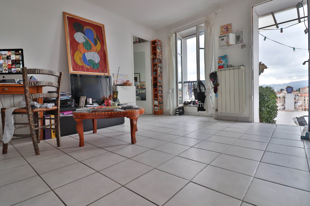 Vente Appartement de 4 pièces 72 m² - MARSEILLE 13006 | AGENCE ETOILE - MARSEILLE - AR photo6