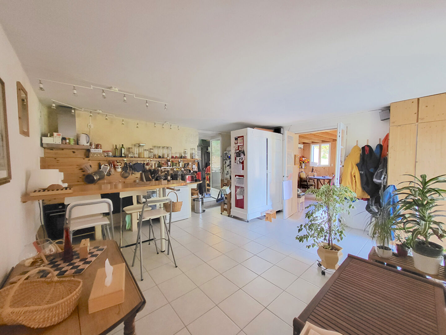 A VENDRE MAISON EN PIERRE AVEC DEPENDANCE VUE IMPRENABLE SUR LA