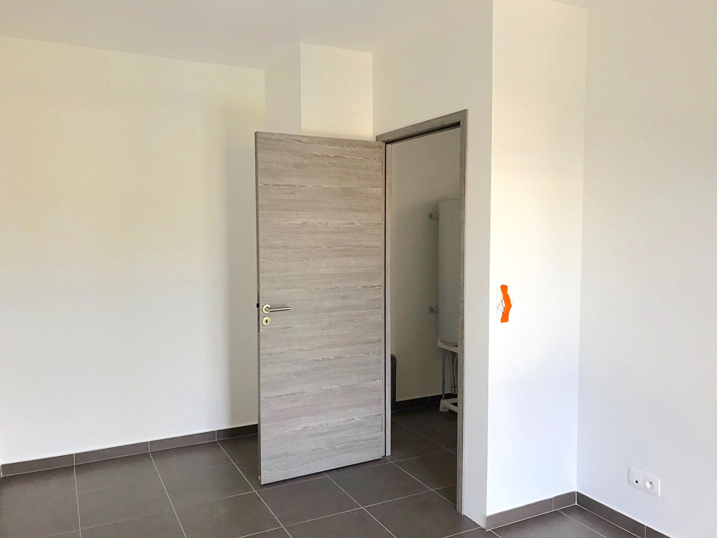 Photo A LOUER APPARTEMENT T2 AVEC GRANDE TERRASSE - LUCCIANA image 4/6