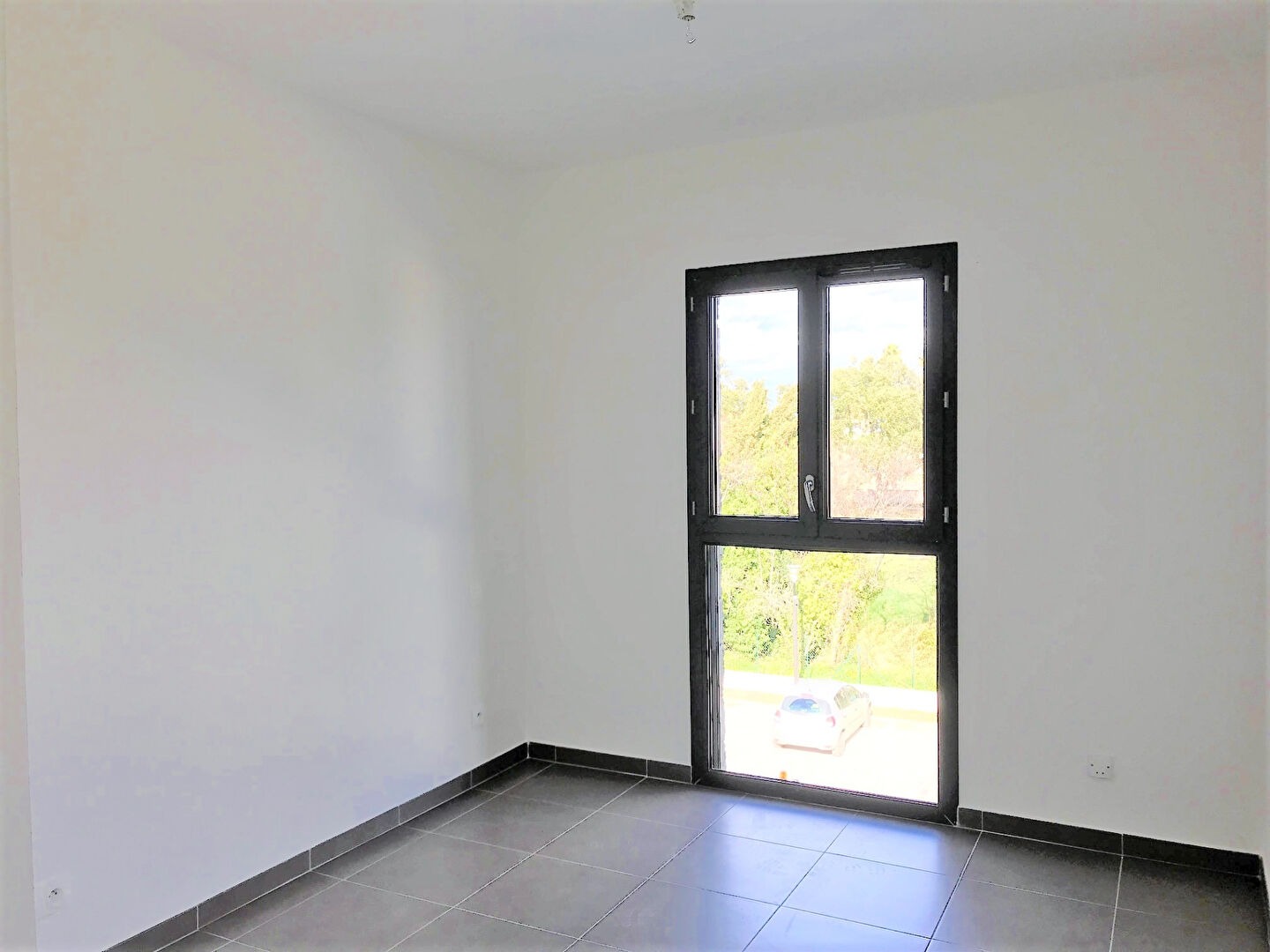 Photo A LOUER APPARTEMENT T2 AVEC GRANDE TERRASSE - LUCCIANA image 5/6