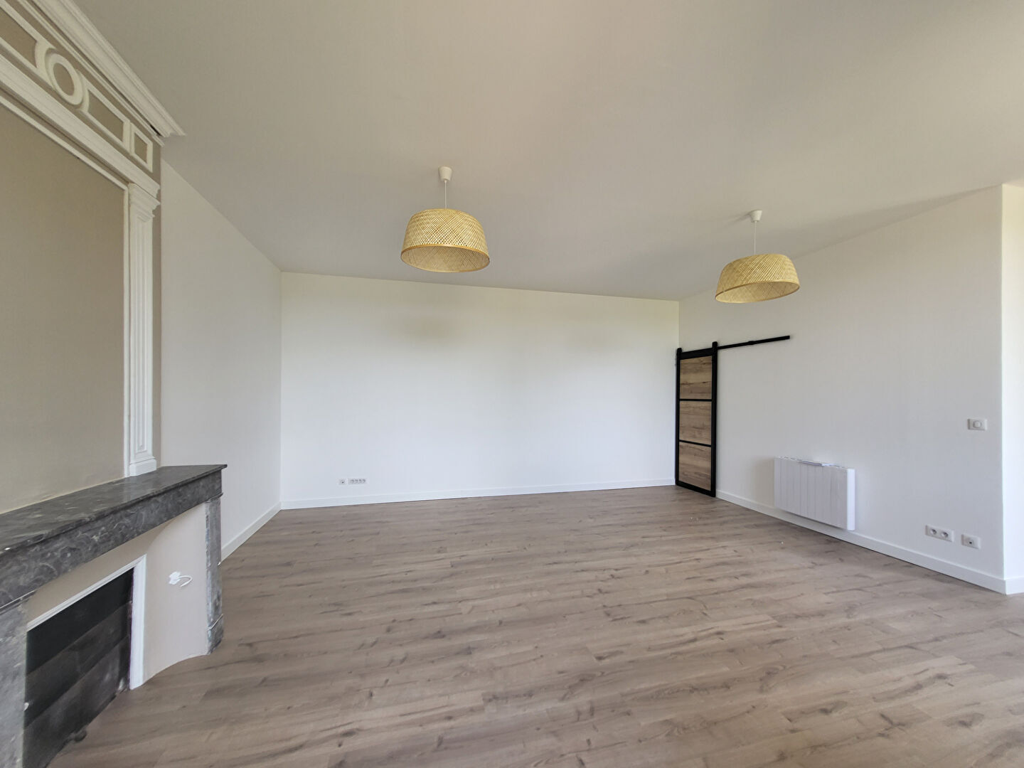 Photo A LOUER MAISON 3 CHAMBRES ET JARDIN - BOURG SUR GIRONDE image 5/6