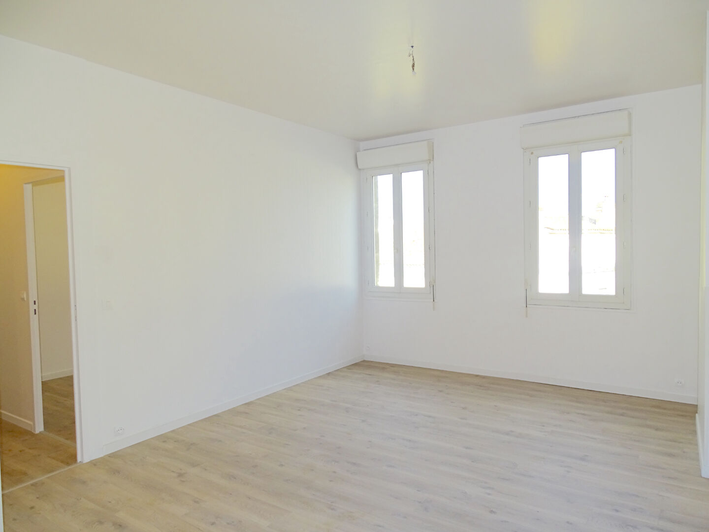 A VENDRE APPARTEMENT DE TYPE 3 LOUE - SECTEUR BORDEAUX VICTOIRE / CAPUCINS