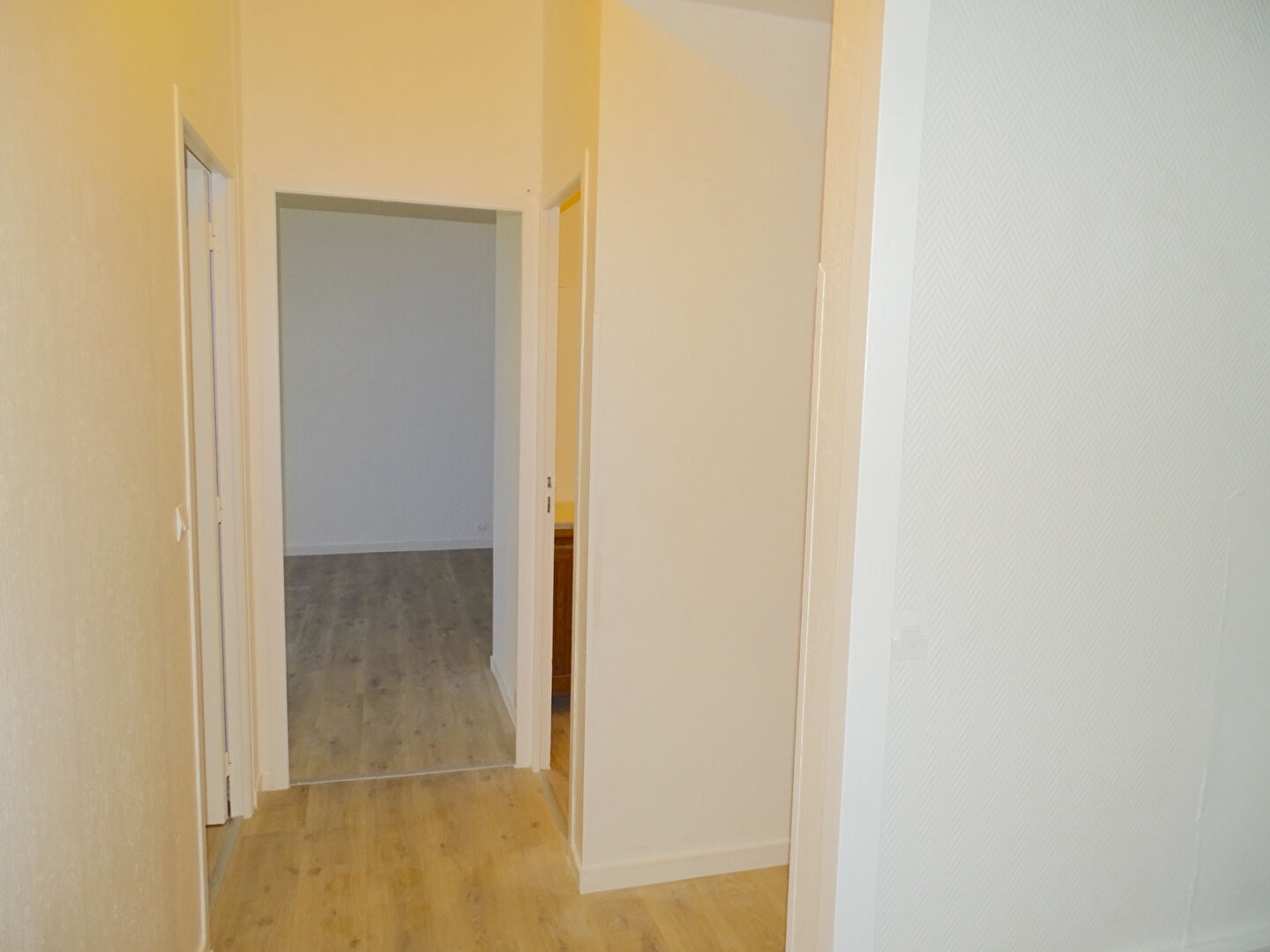 Photo A VENDRE APPARTEMENT DE TYPE 3 LOUE - SECTEUR BORDEAUX VICTOIRE / CAPUCINS image 5/6