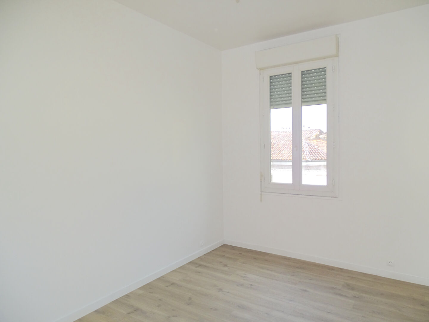Photo A VENDRE APPARTEMENT DE TYPE 3 LOUE - SECTEUR BORDEAUX VICTOIRE / CAPUCINS image 6/6