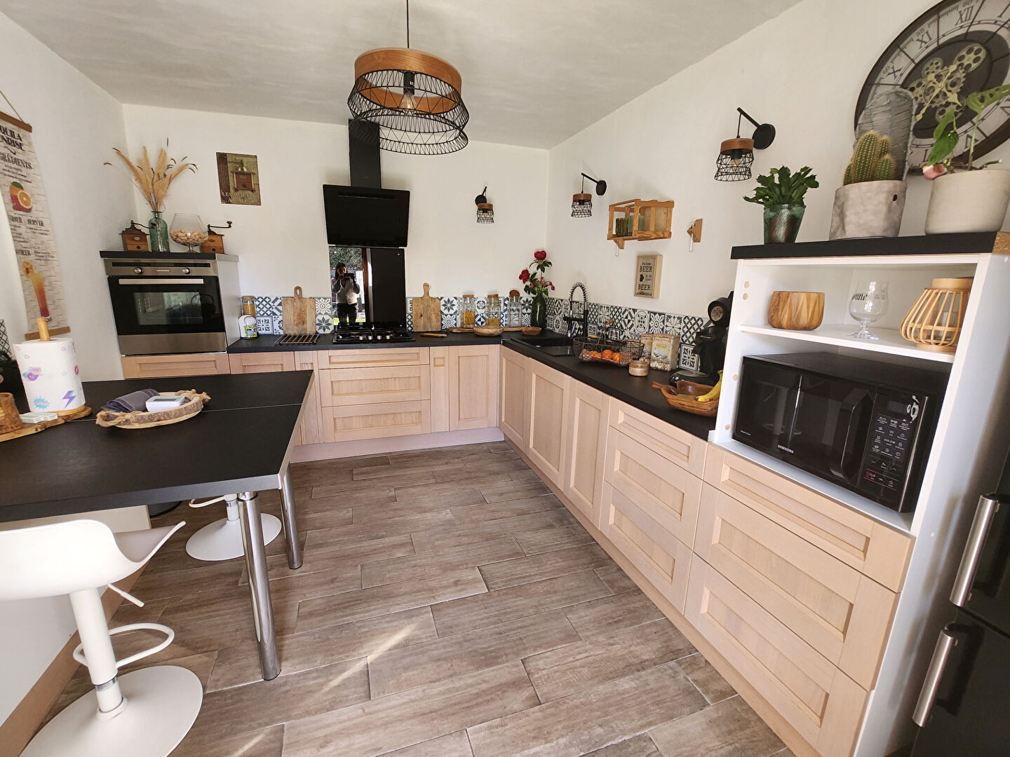 Photo OPPORTUNITÉ - VIAGER, maison en pierre de 196 m2 et dépendances sur jardin image 4/6