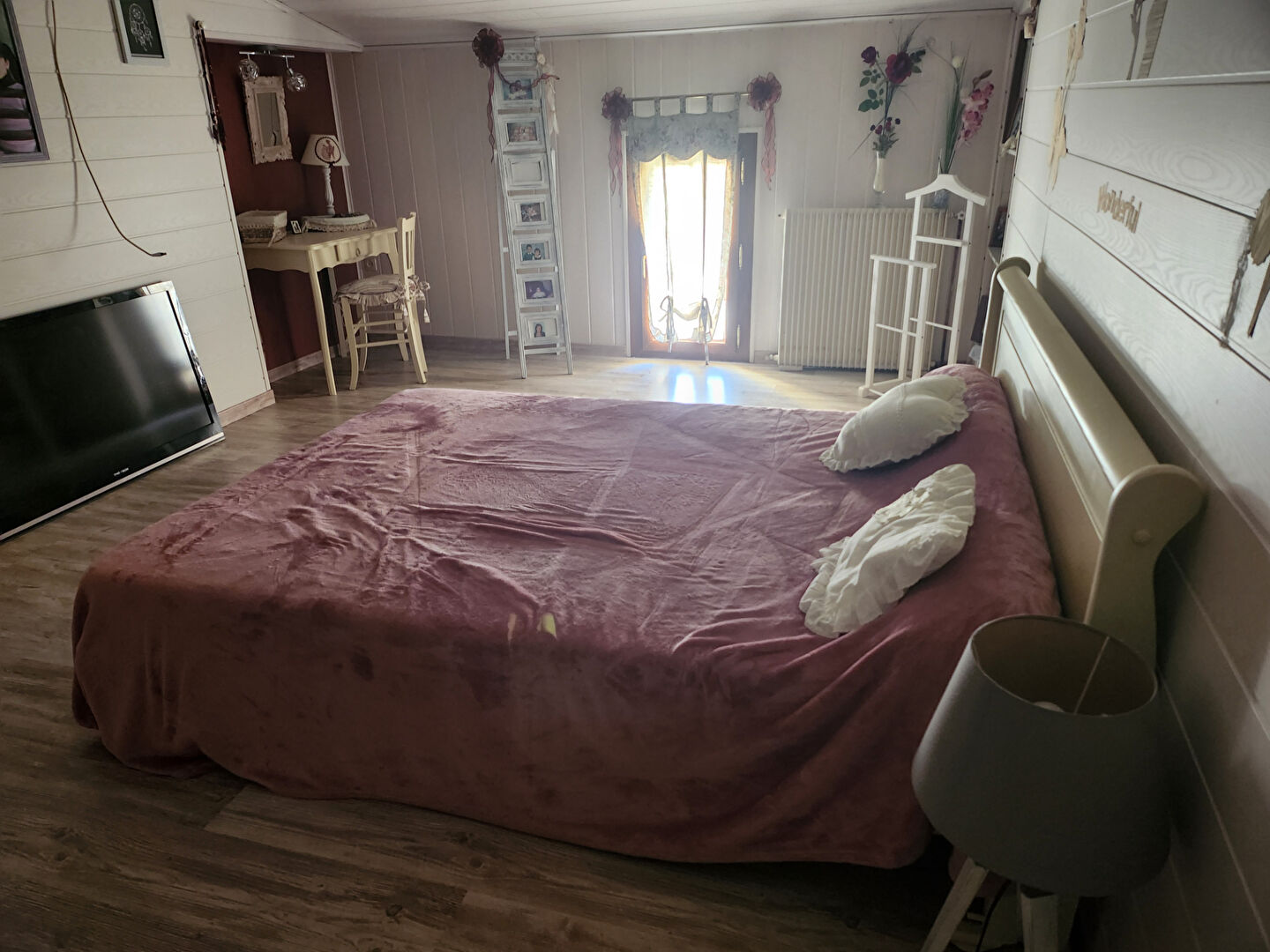 Photo OPPORTUNITÉ - VIAGER, maison en pierre de 196 m2 et dépendances sur jardin image 6/6