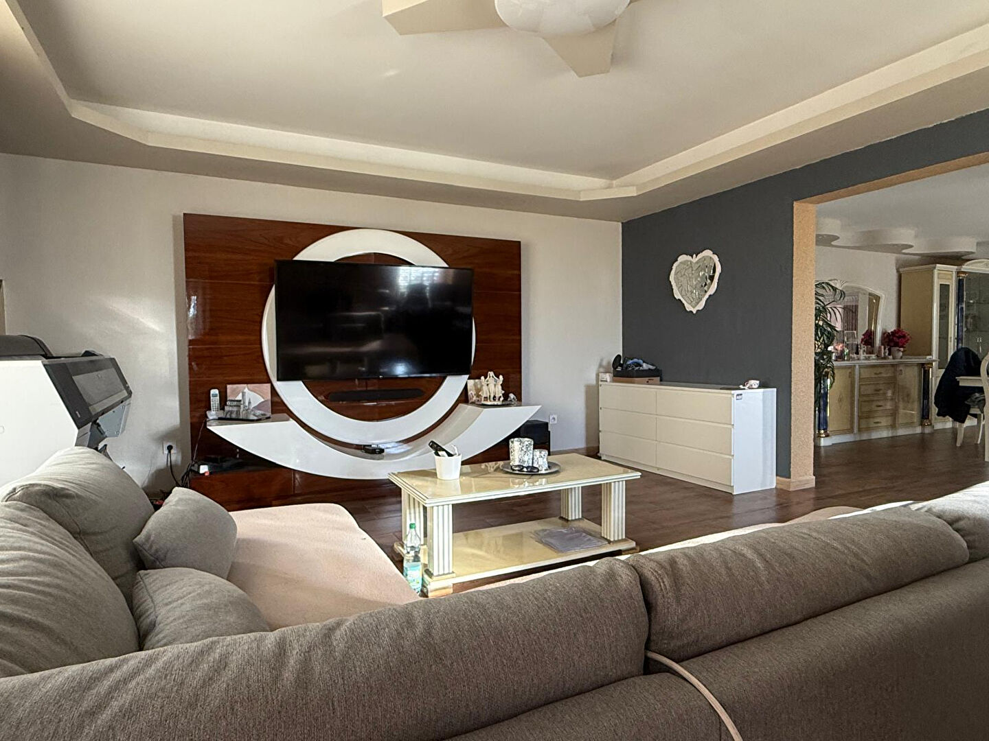 Photo MAISON DE 219 m2 AVEC JARDIN - 5 chambres et 1 bureau image 2/6