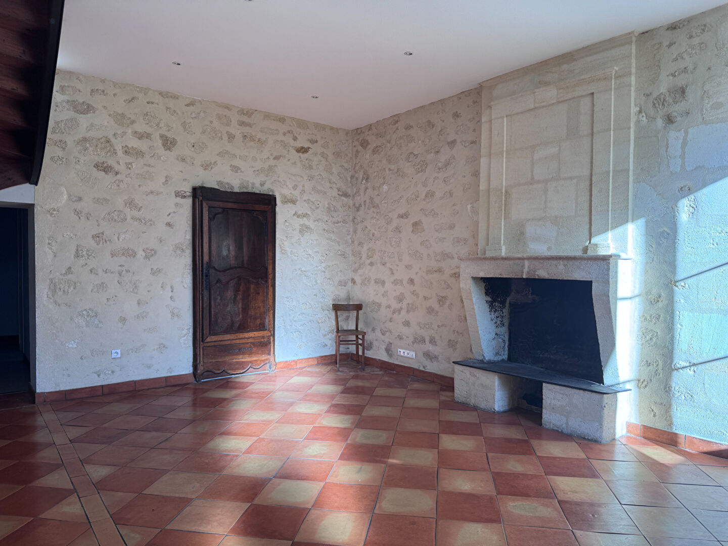 Photo Propriété en pierre de 1900 ? Cadre bucolique et vue imprenable* image 5/6