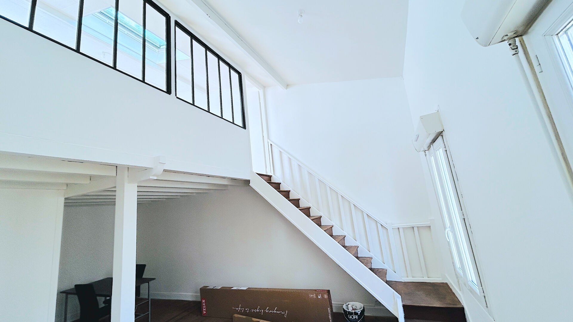 Photo A LOUER APPARTEMENT 