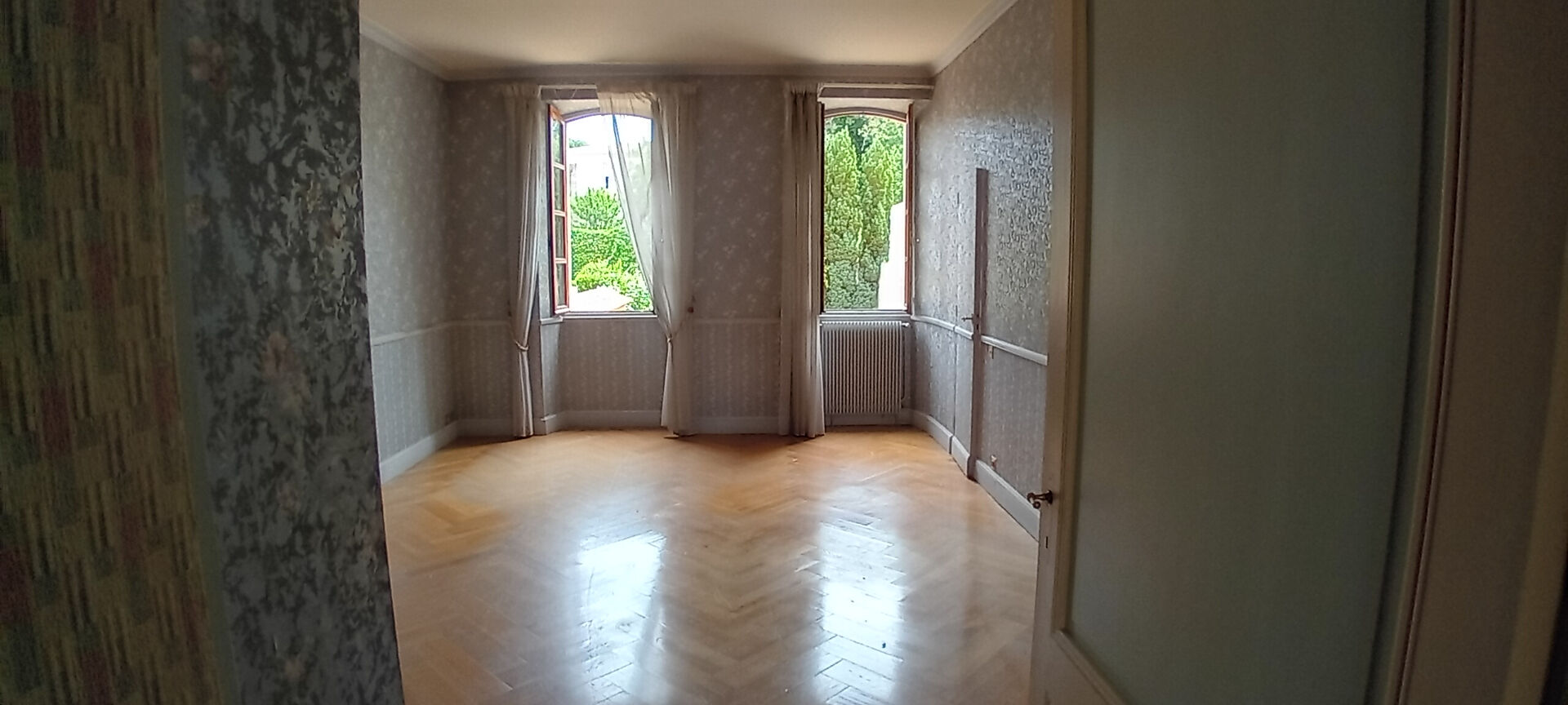 Photo A VENDRE MAISON DE VILLE AVEC JARDIN - BLAYE CENTRE image 6/6