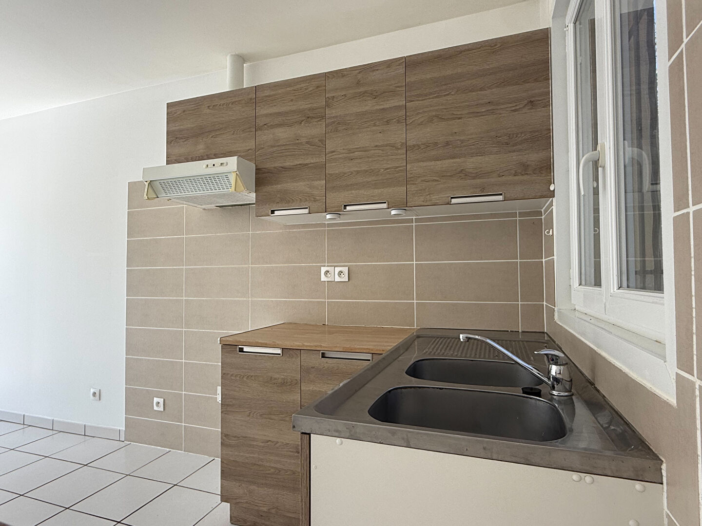 Photo Charmante Maison à Vendre à Saint Seurin de Cursac ! image 4/6