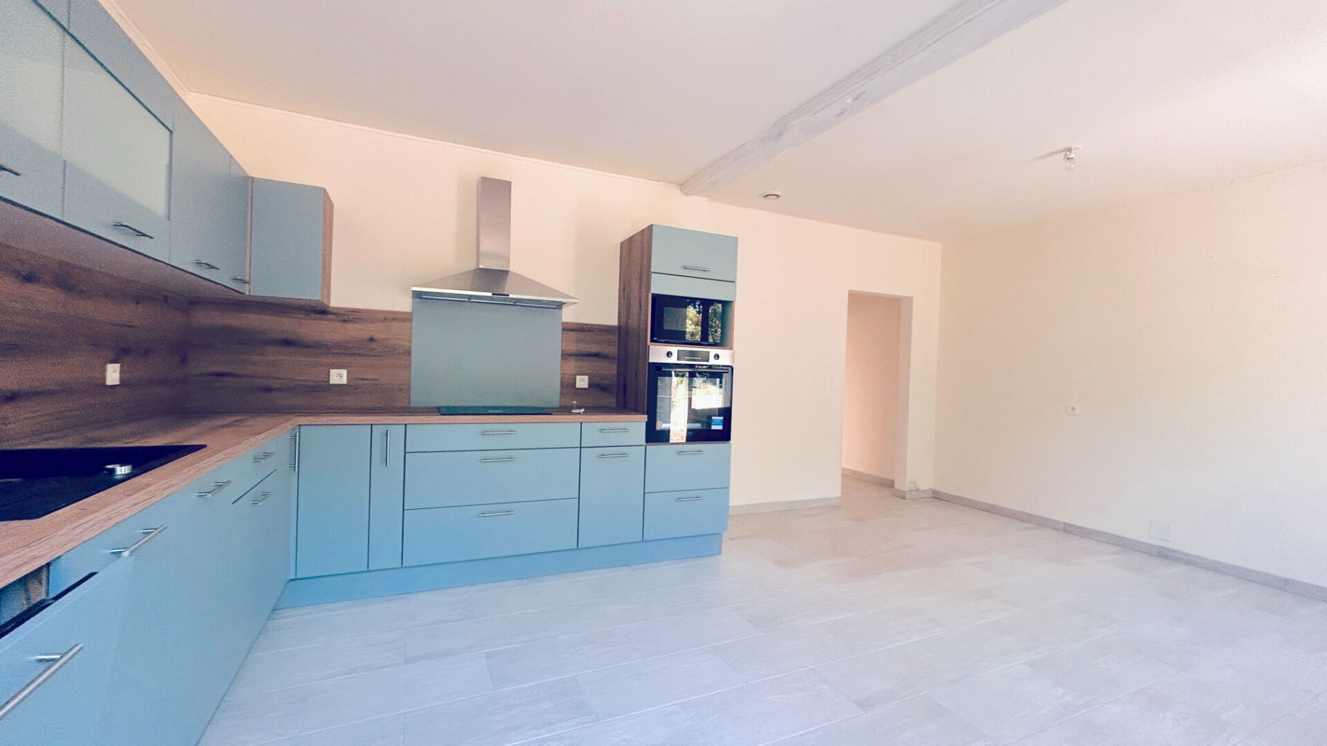 Photo A LOUER MAISON AVEC 3 CHAMBRES ET JARDIN - SECTEUR ETAULIERS - BRAUD ET SAINT LOUIS image 3/6