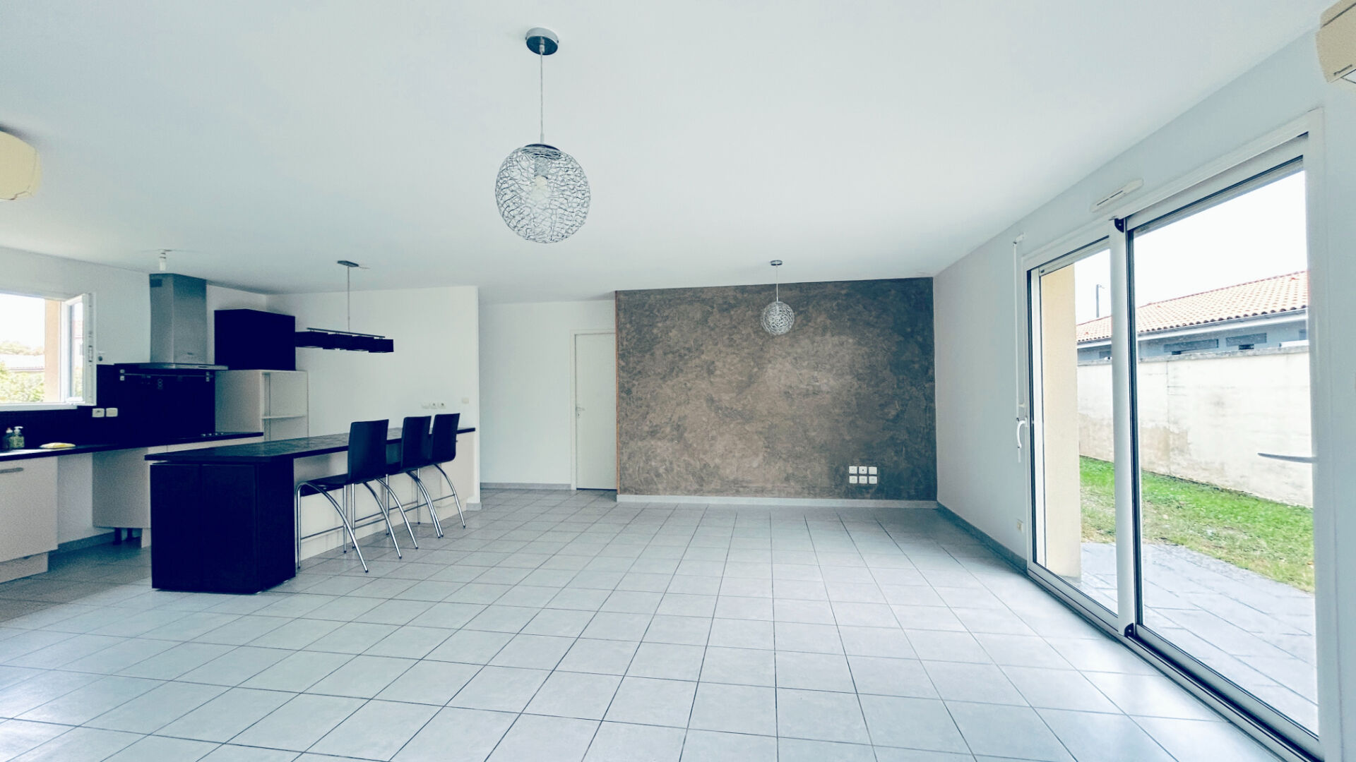 Photo Maison à louer - 4 pièces avec jardin à Parempuyre image 3/6