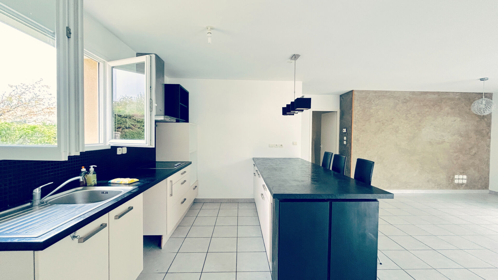 Photo Maison à louer - 4 pièces avec jardin à Parempuyre image 6/6