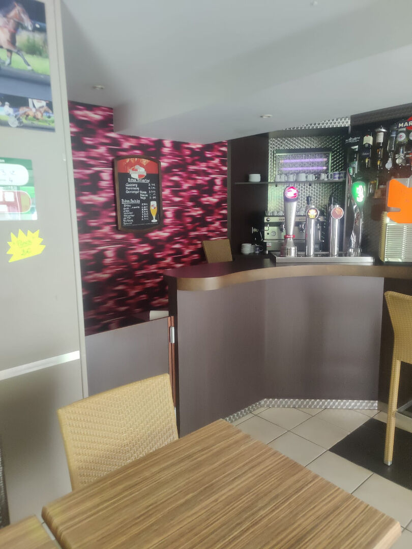 À VENDRE - BAR PMU - petite ville 53