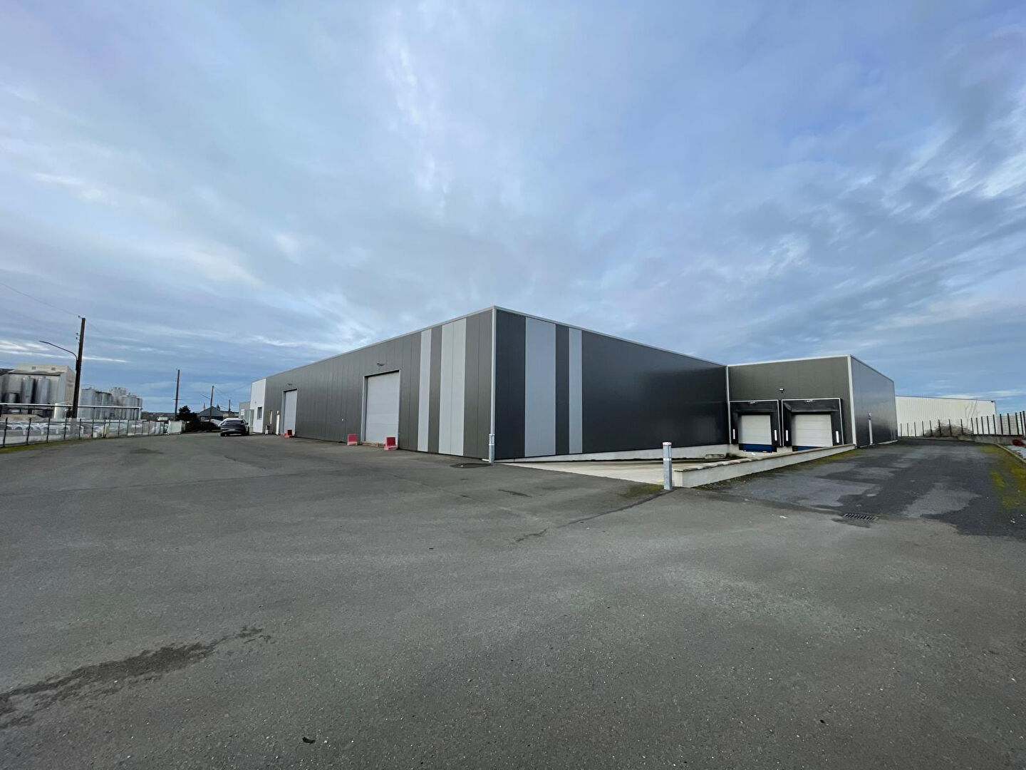 A louer Entrepôt Château-Gontier