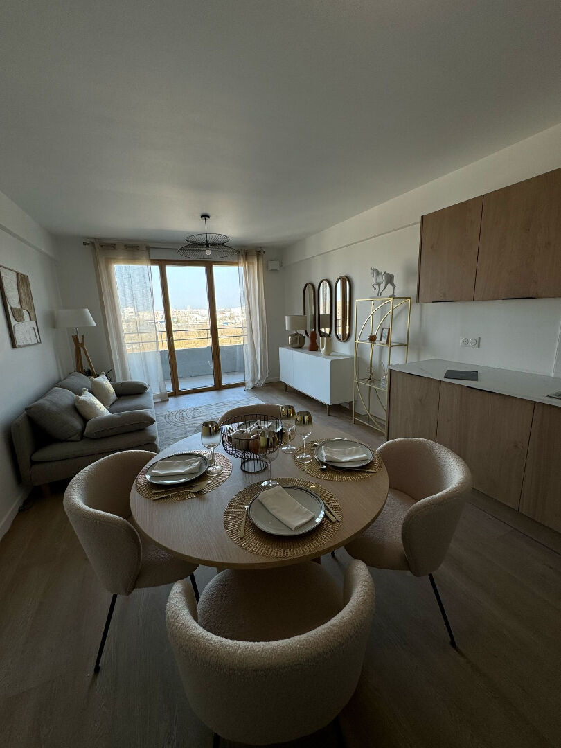 Photo Duplex 3 Pièces Village Olympique Proche METRO 13 &14 Vue sur la Seine - Saint Denis image 1/4