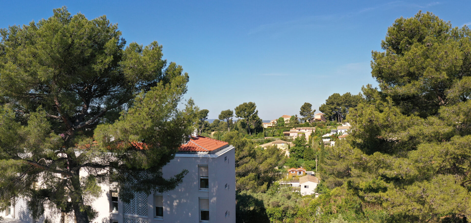 À VENDRE APPARTEMENT T3 - A DEUX PAS DU CENTRE HISTORIQUE AIX EN PROVENCE