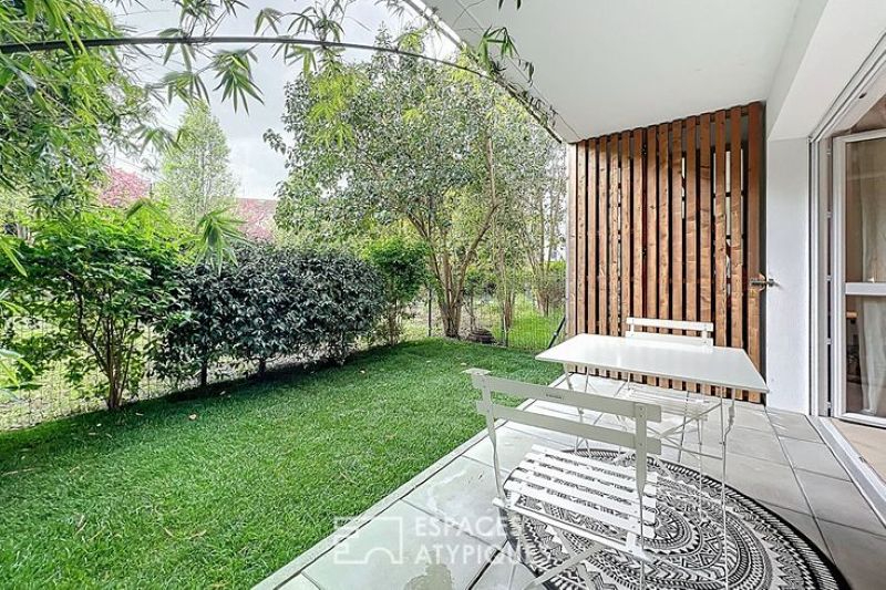 A VISITER ! BEAU 2 PIÈCES - TERRASSE/JARDIN & PARKING - PROCHE RER B