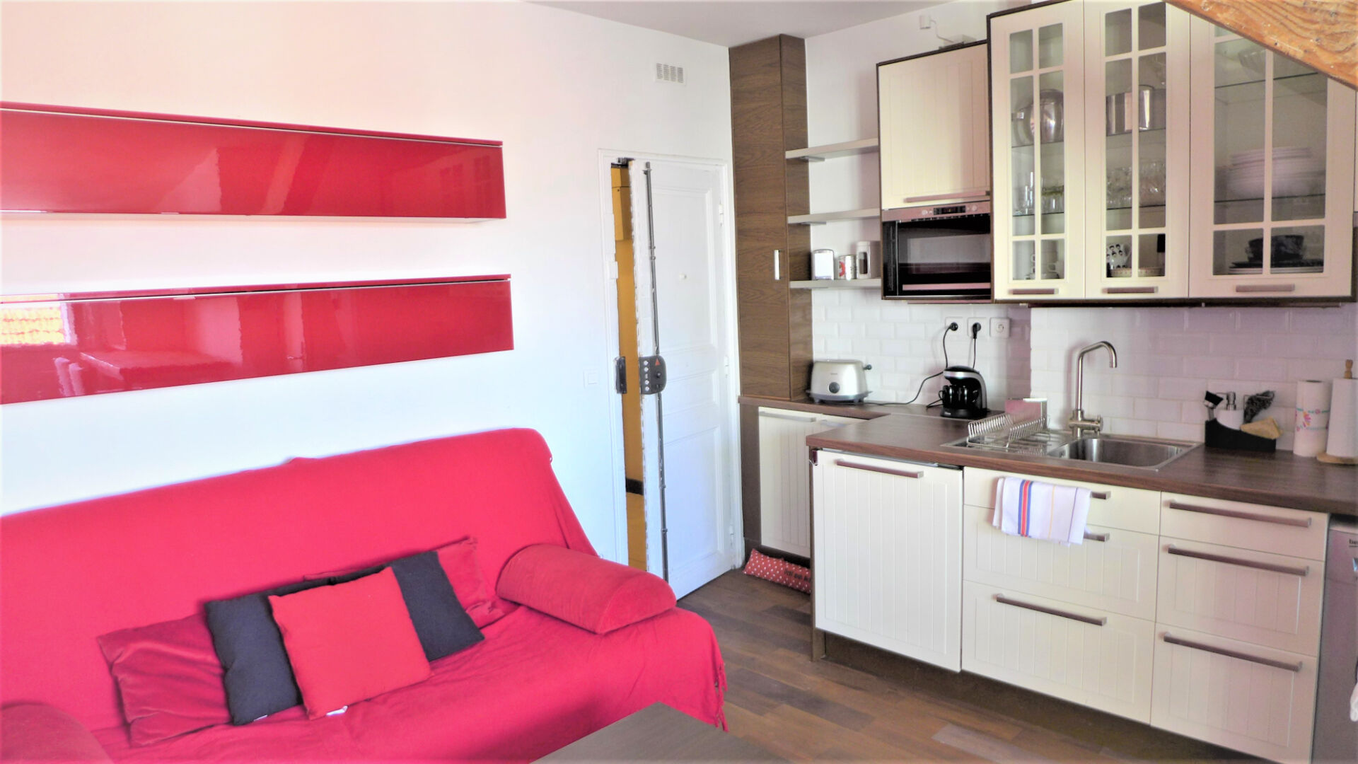 Photo Studio au 5ème étage et dernier étage sans vis à vis image 2/6