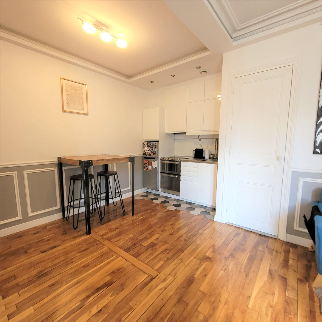 Photo Appartement Paris 2 pièce(s) 39 m2 image 2/6