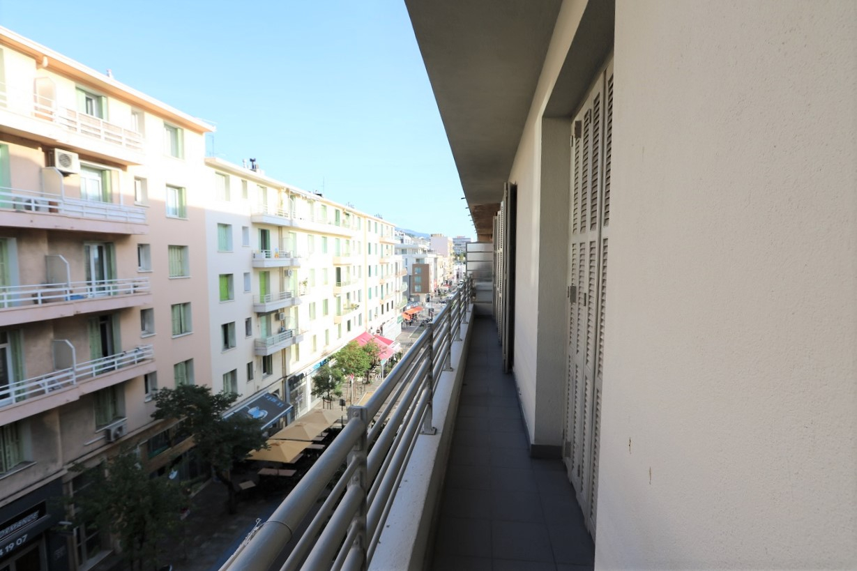 Bastia   avenue Emile Sari / Toga T4 de 86 m²  vue mer