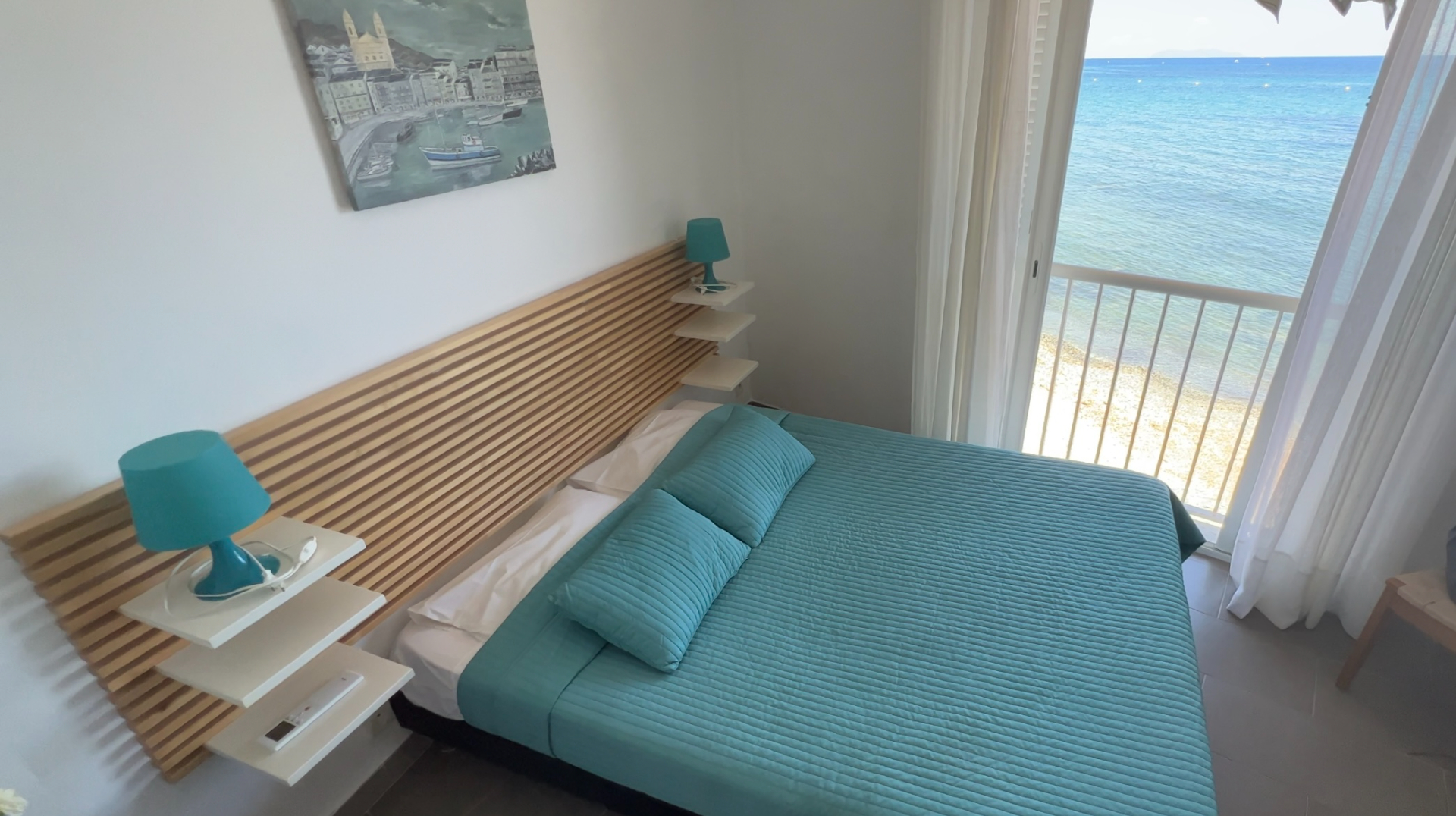 Photo Sur la plage de Lavasina appartement  T2 en duplex image 2/6
