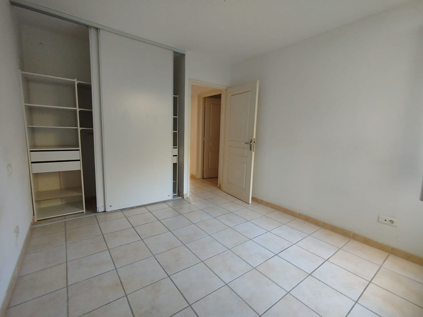 Photo Appartement  3 pièce(s) 87.65 m2 image 4/6