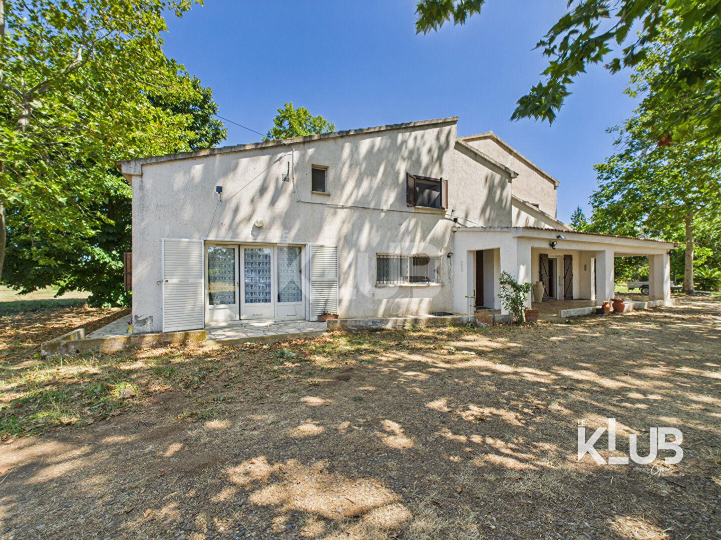 Maison 180m2 avec studio indépendant sur 10 000m2  de terrain agricole