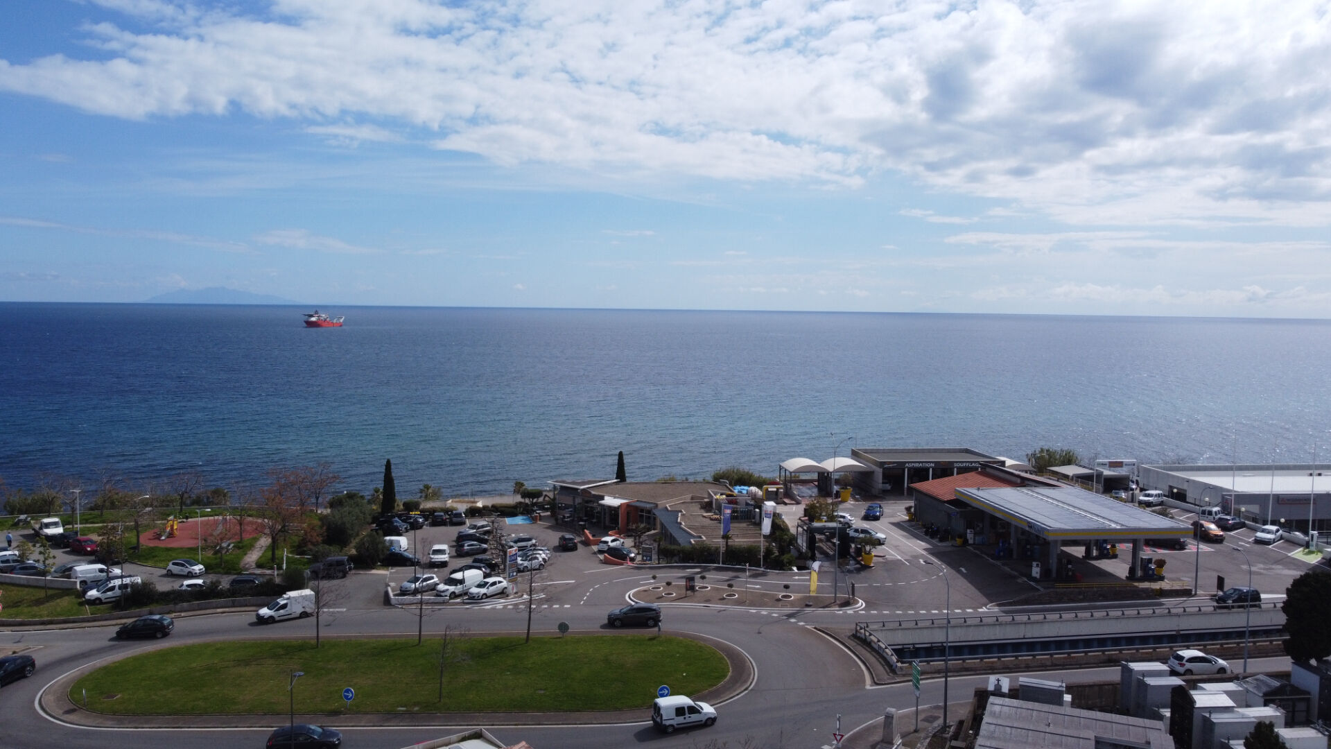Bureaux de standing divisibles ou en plateaux complets, aux portes de Bastia