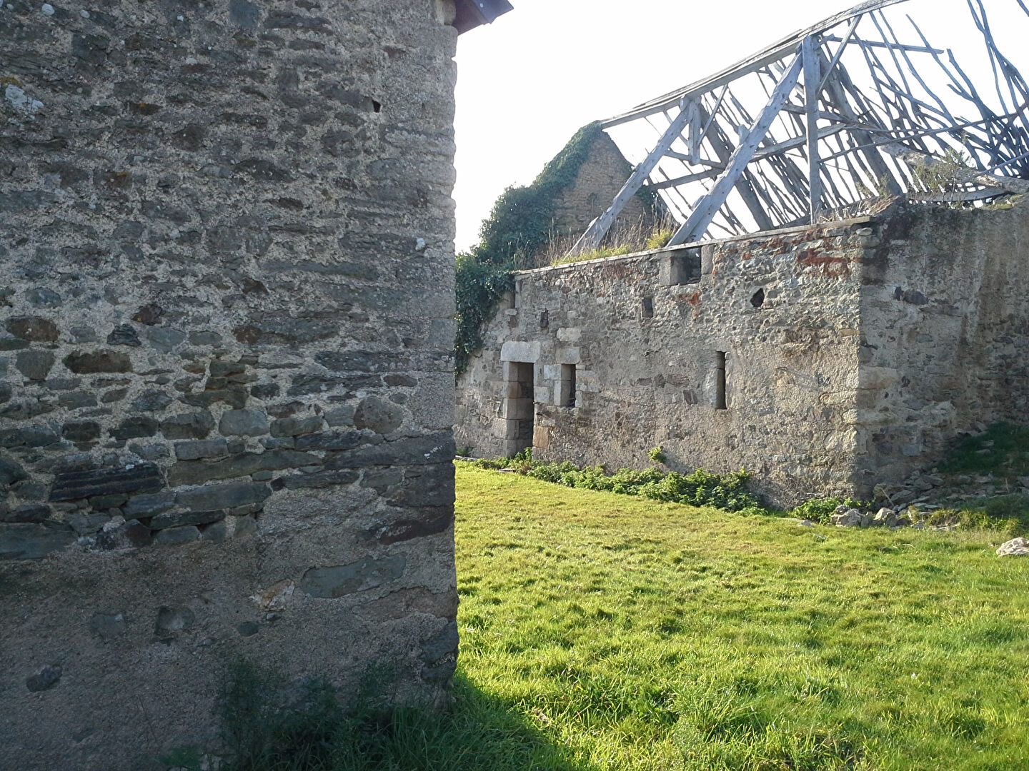 Photo LONGÈRE St Thuriau 5 pièce(s) 90 m² image 5/6