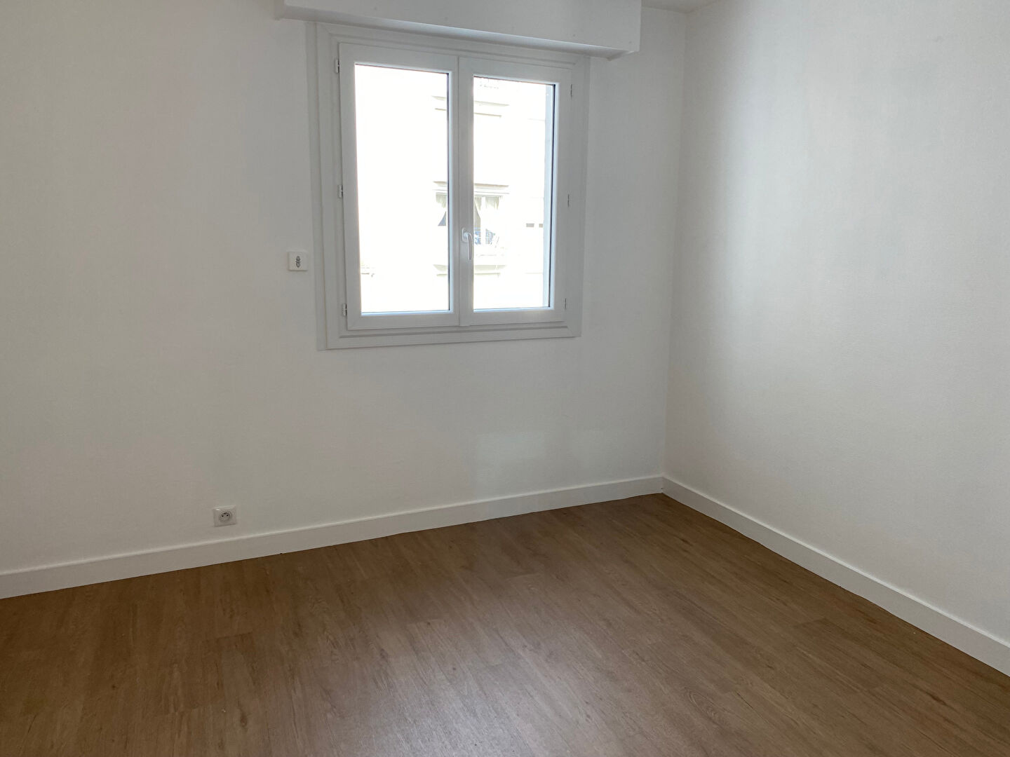 Photo PLEIN CENTRE AVEC BALCON image 3/3