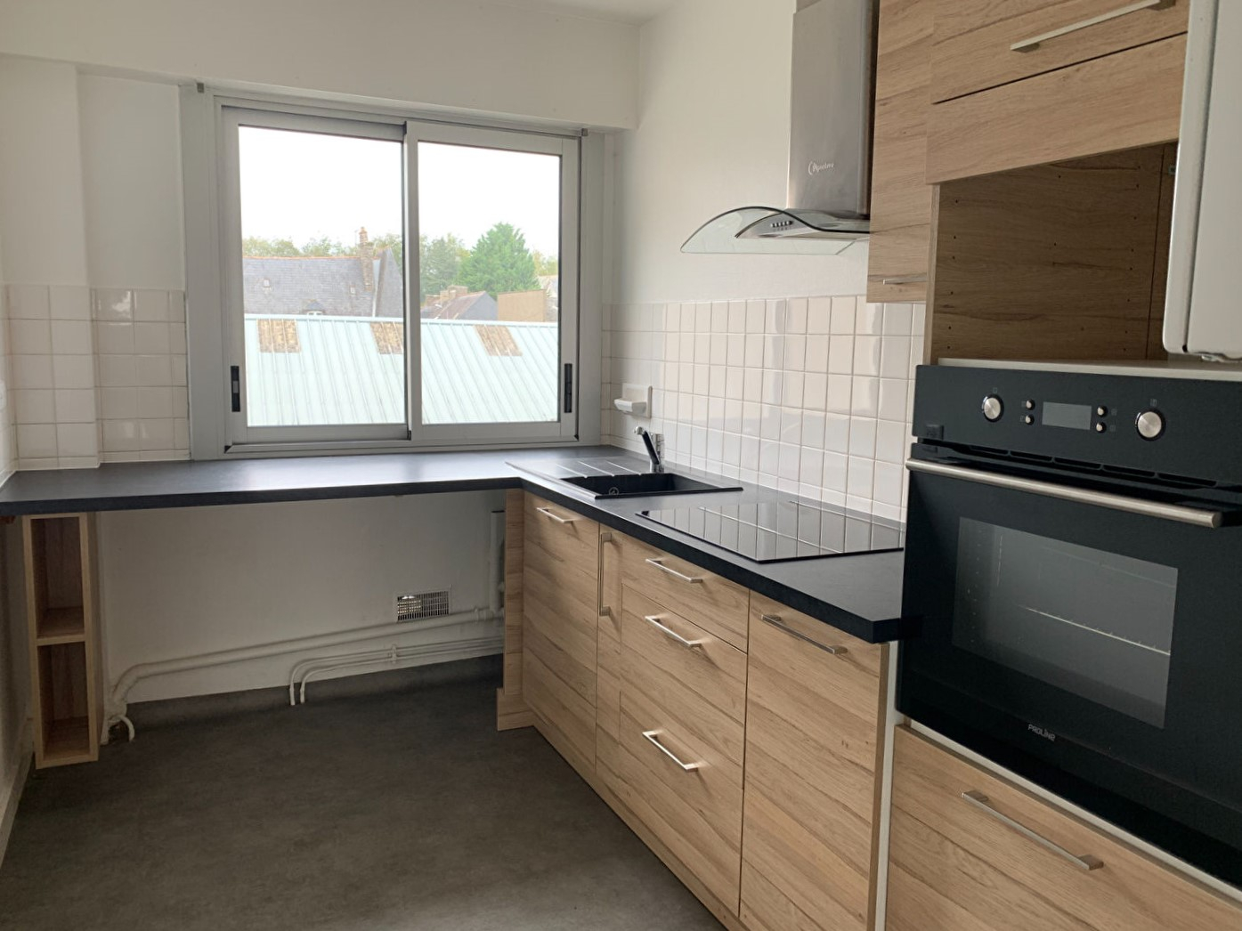 Photo PLEIN CENTRE AVEC BALCON et GARAGE image 3/5