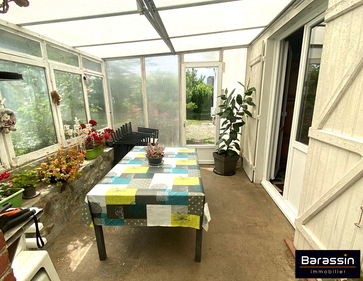 Photo AGON COUTAINVILLE image 2/6