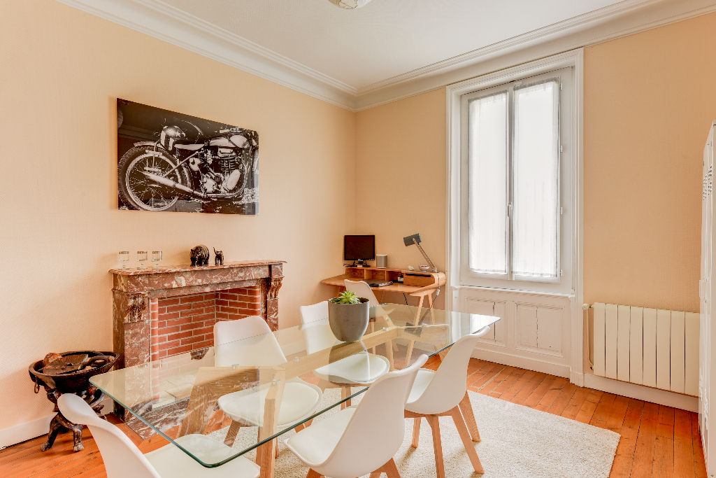 Agence immobilière de Bed ,  School Groupe