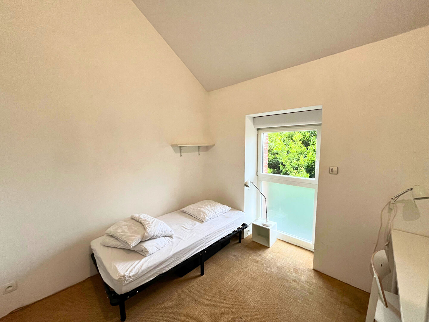 Agence immobilière de Bed ,  School Groupe