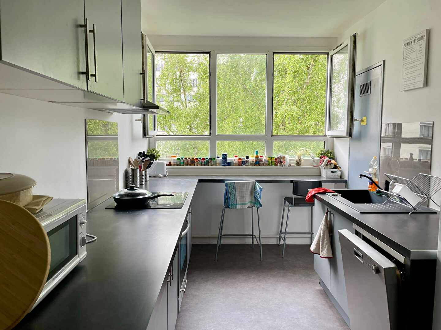 Agence immobilière de Bed ,  School Groupe