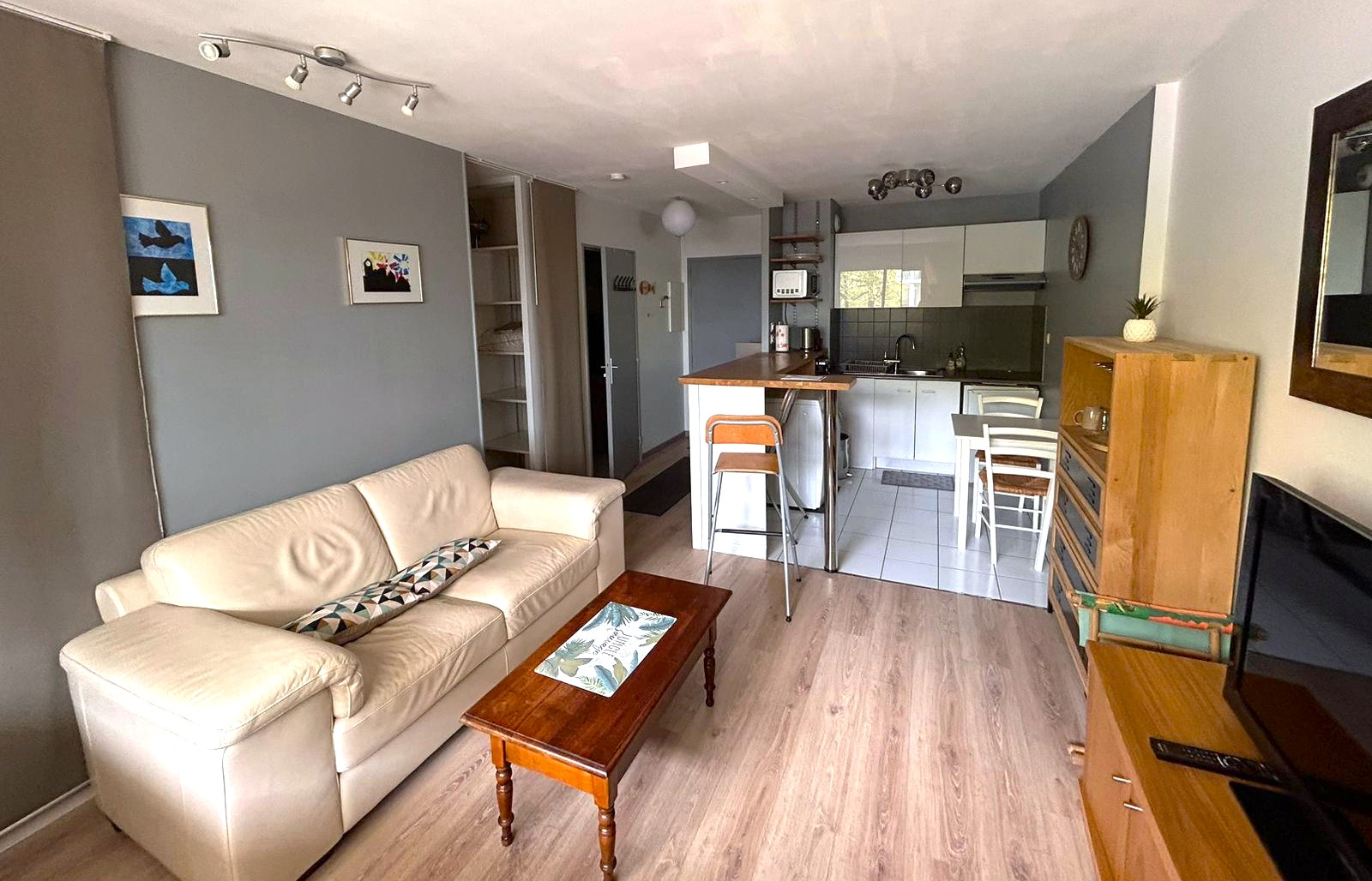 Agence immobilière de Bed ,  School Groupe