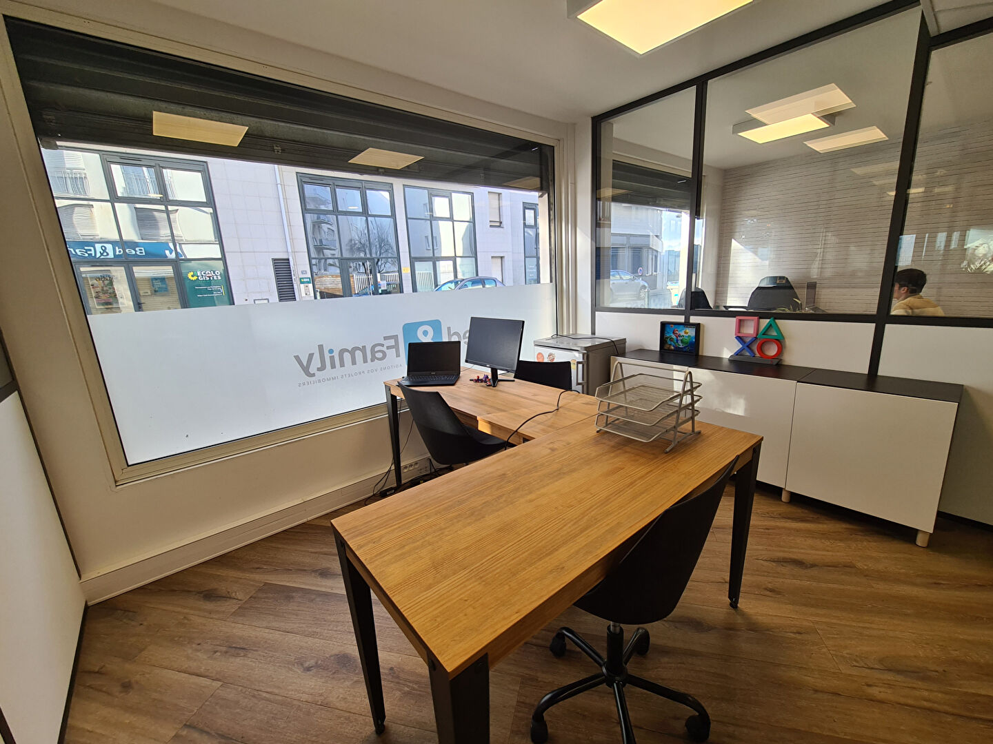 Agence immobilière de Bed ,  School Groupe