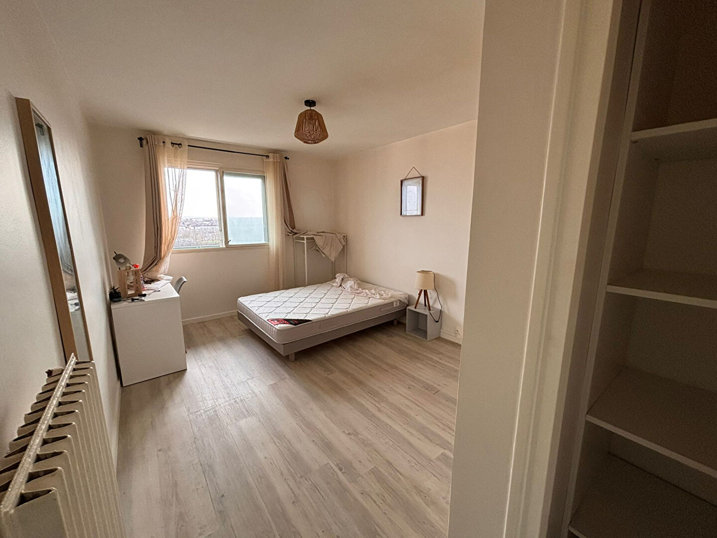 Agence immobilière de Bed ,  School Groupe