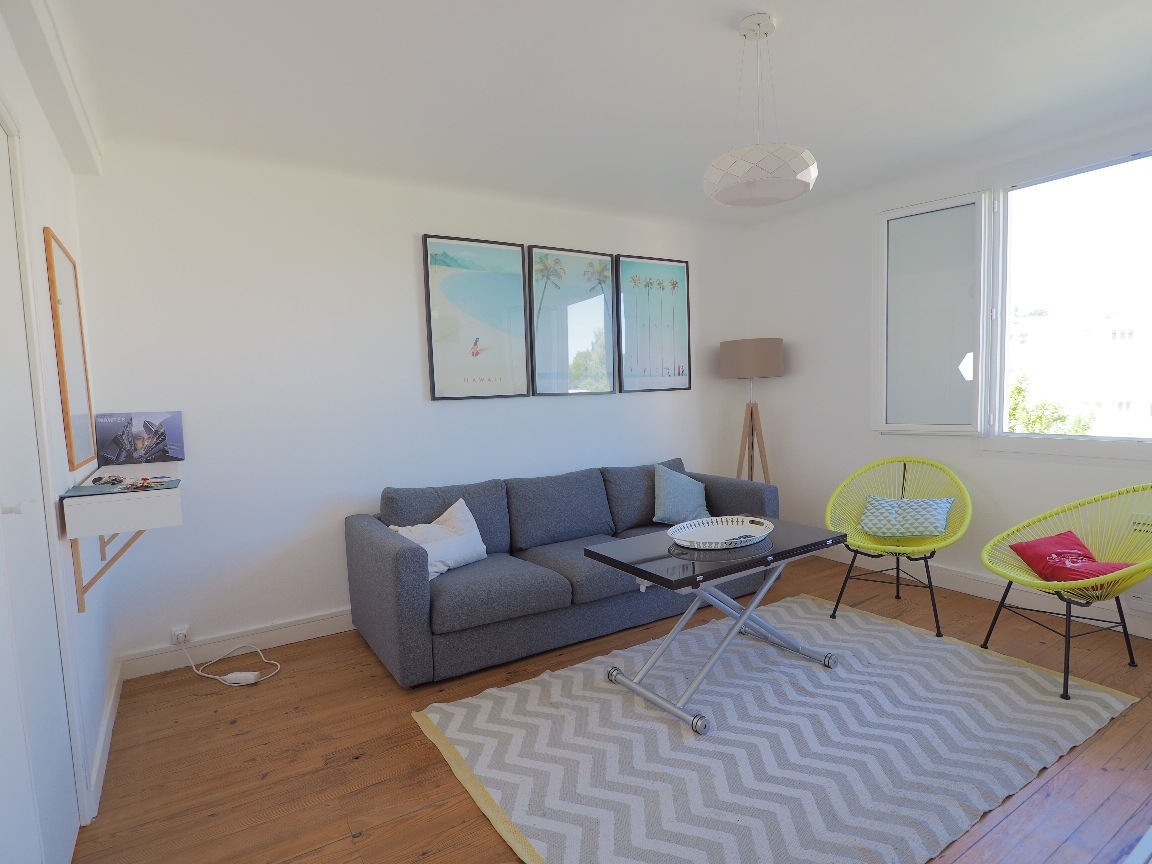 Agence immobilière de Bed ,  School Groupe