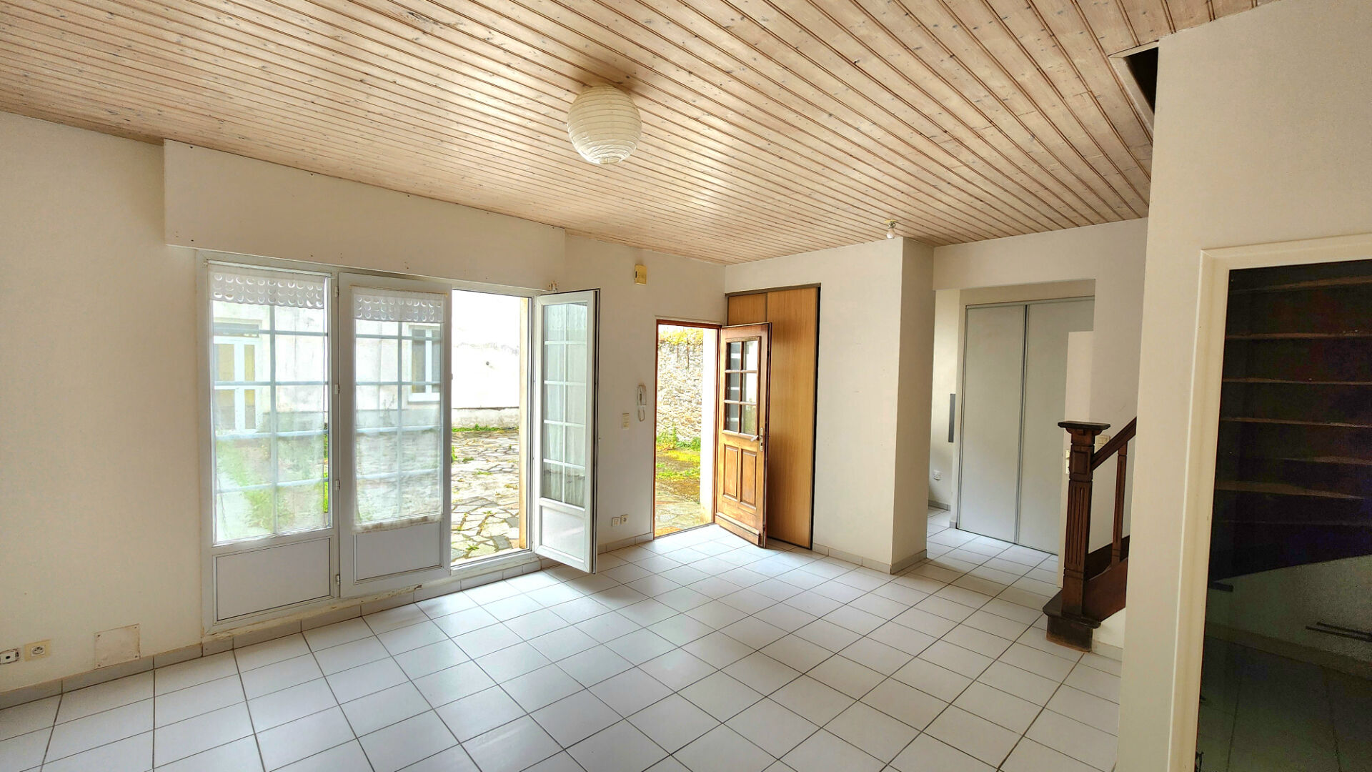 Agence immobilière de Bed ,  School Groupe