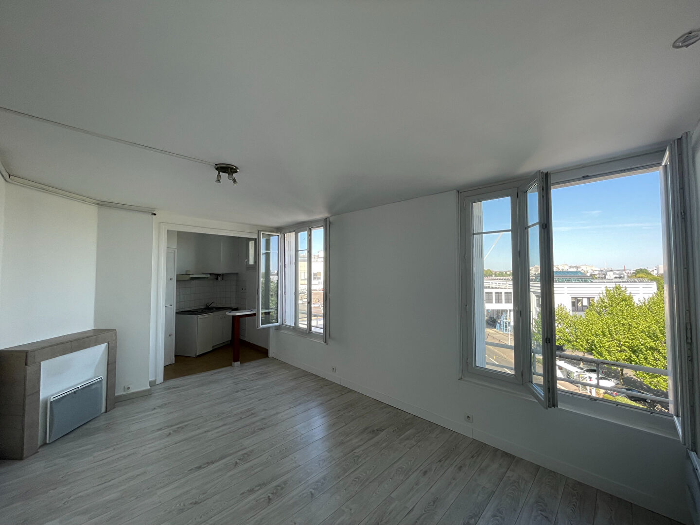 Agence immobilière de Bed ,  School Groupe