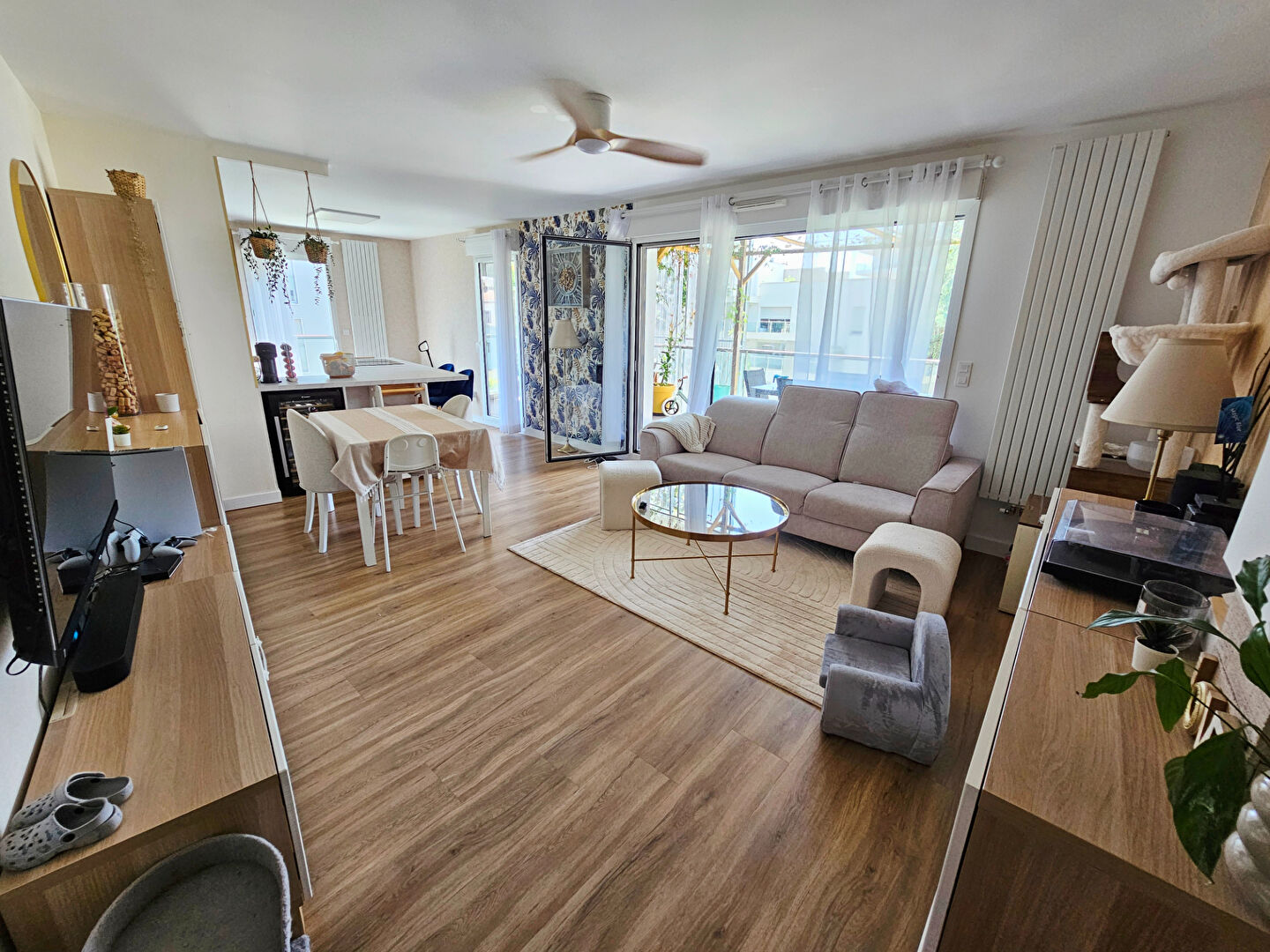 Agence immobilière de Bed ,  School Groupe