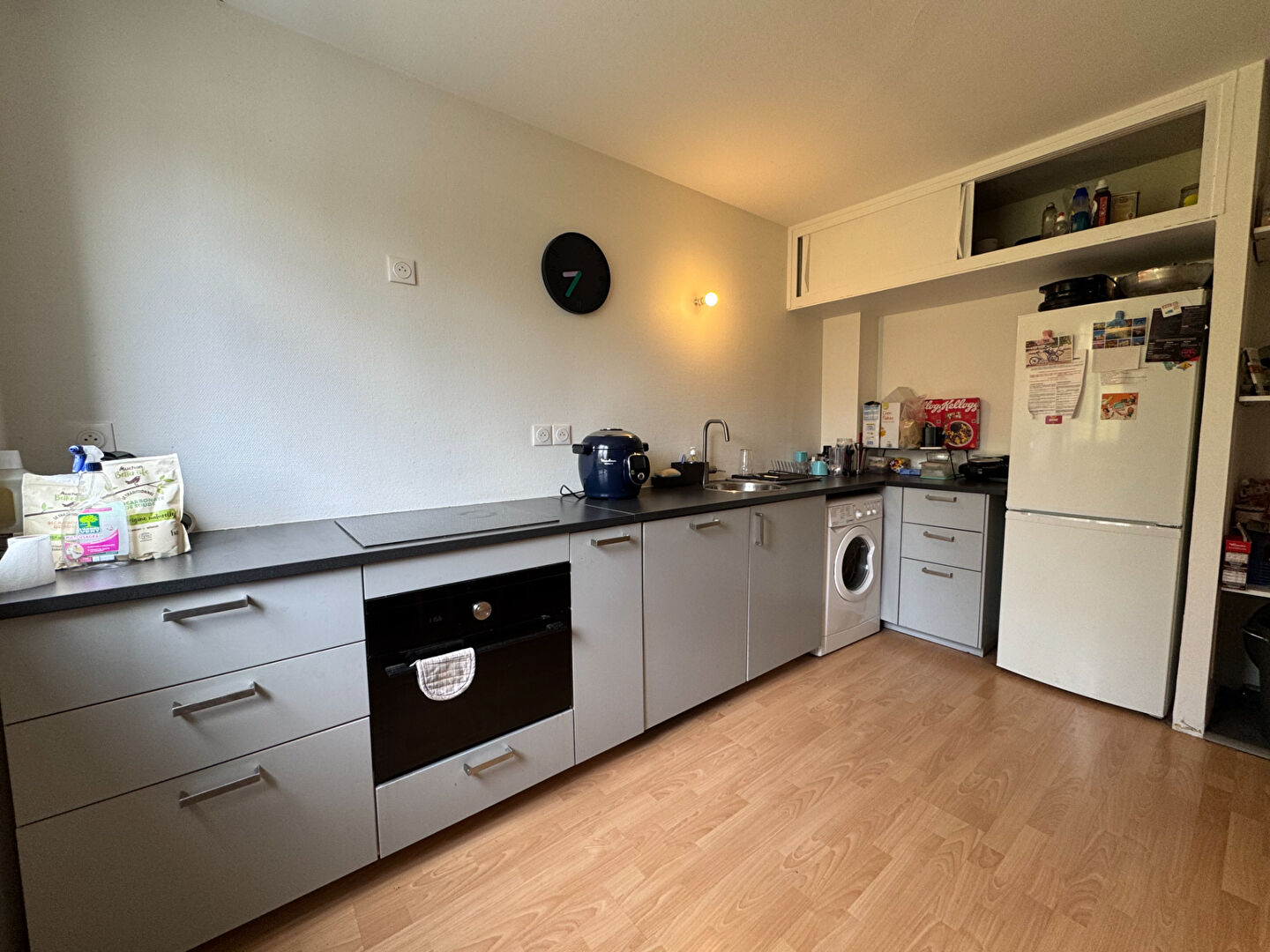 Agence immobilière de 
 Bed ,  School Paris 13 - Bed ,  School Tours 
