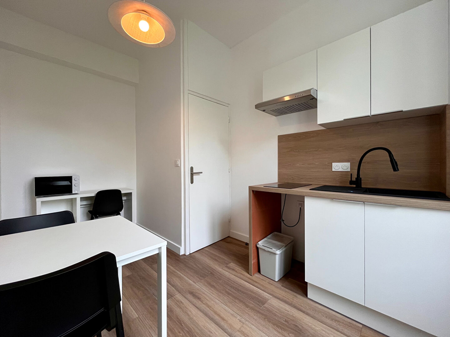 Agence immobilière de Bed ,  School Poitiers