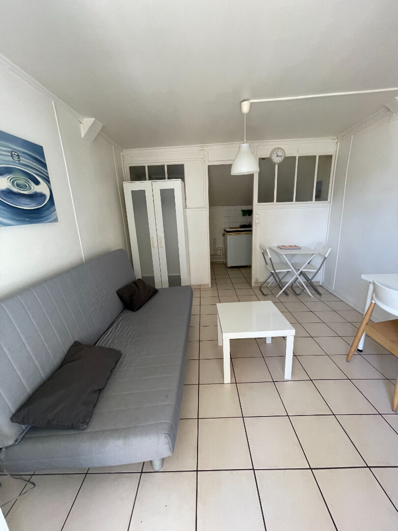 Agence immobilière de 
 Bed ,  School Paris 13 - Bed ,  School Tours 
